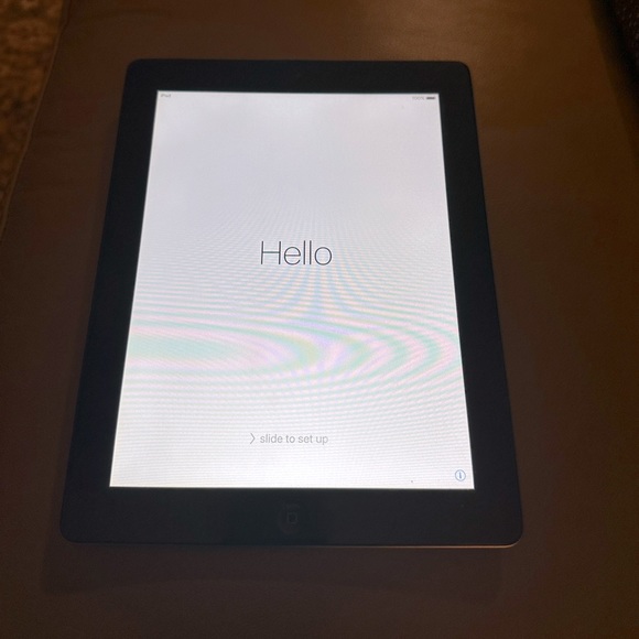 iPad - Picture 2 of 5